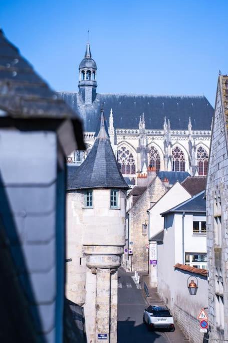 Quartier Historique De 讷韦尔 外观 照片